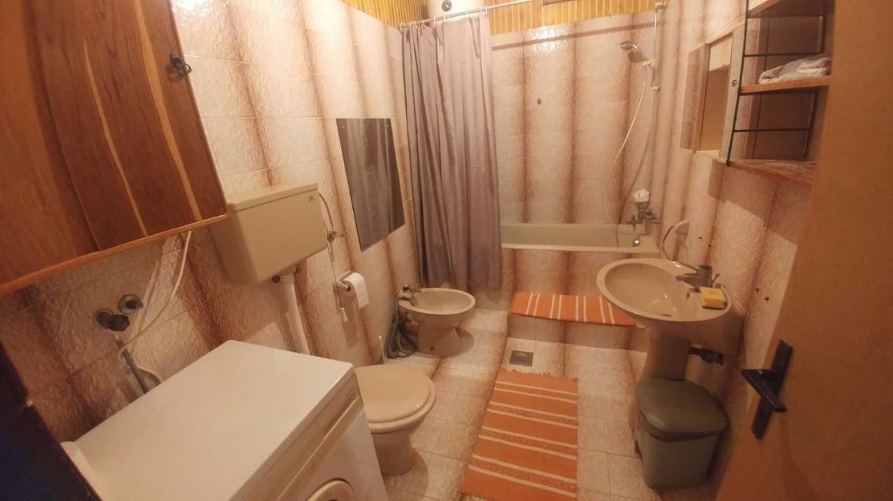 Family Apartment Near Beach Biograd Na Moru Eksteriør billede